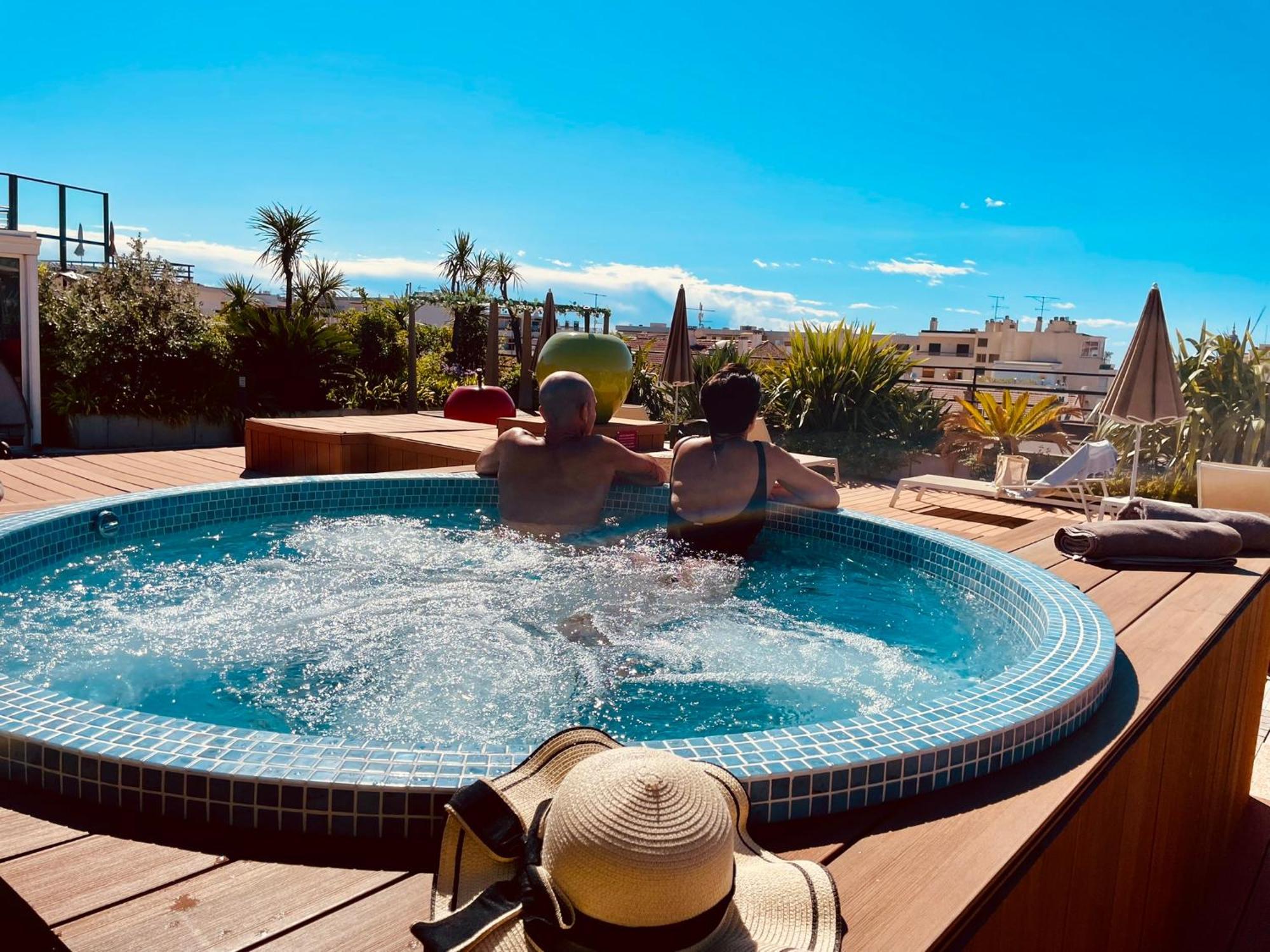 Best Western Premier Le Patio Des Artistes Wellness Jacuzzi Cannes Exterior photo